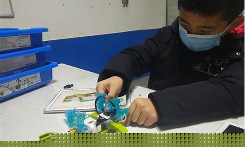 创客机器人是学什么的(学创客机器人有用吗)_https://www.senxinmaoyi.com_邮政编码_第1张